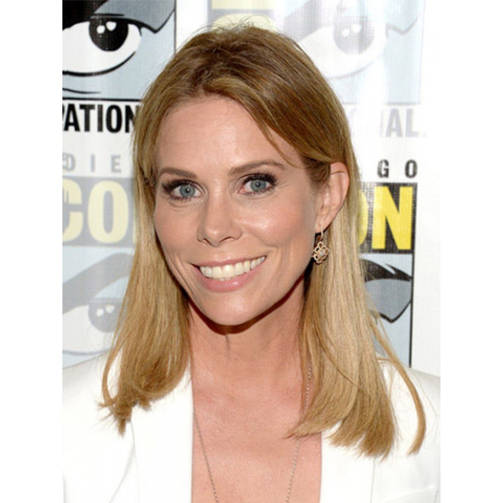 Cheryl Hines Mittellange Gerade Cut Perücke