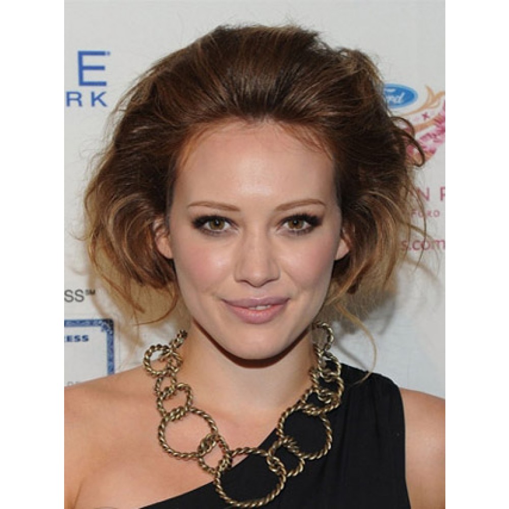 Hilary Duff's Elegante Haarstil Spitze Perücke
